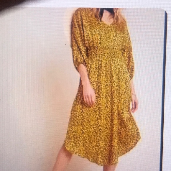 Anthropologie Dresses & Skirts - Anthropologie Marigold Midi Dress
